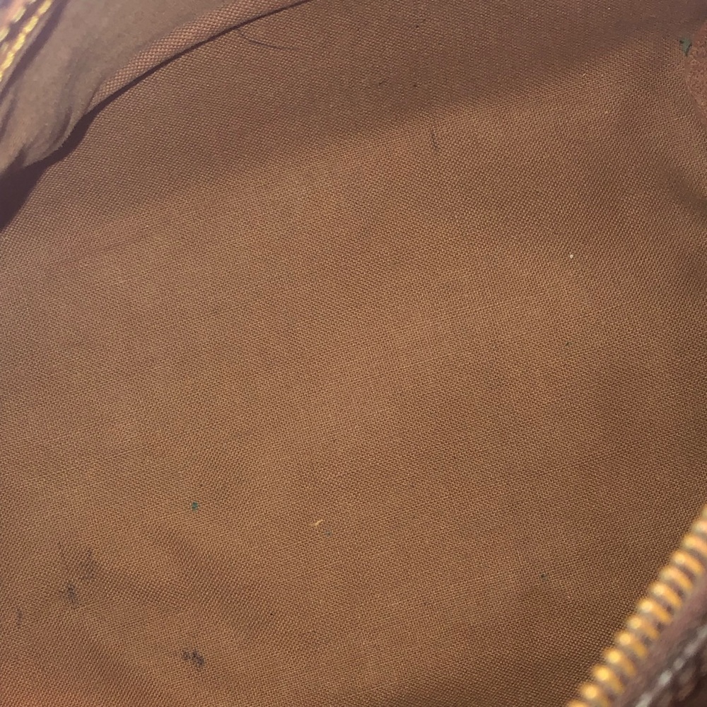 LOUIS VUITTON LV Monogram Mini Speedy 25 Boston Bag w/ LV Dust Bag, Lock & Key - Picture 8 of 17